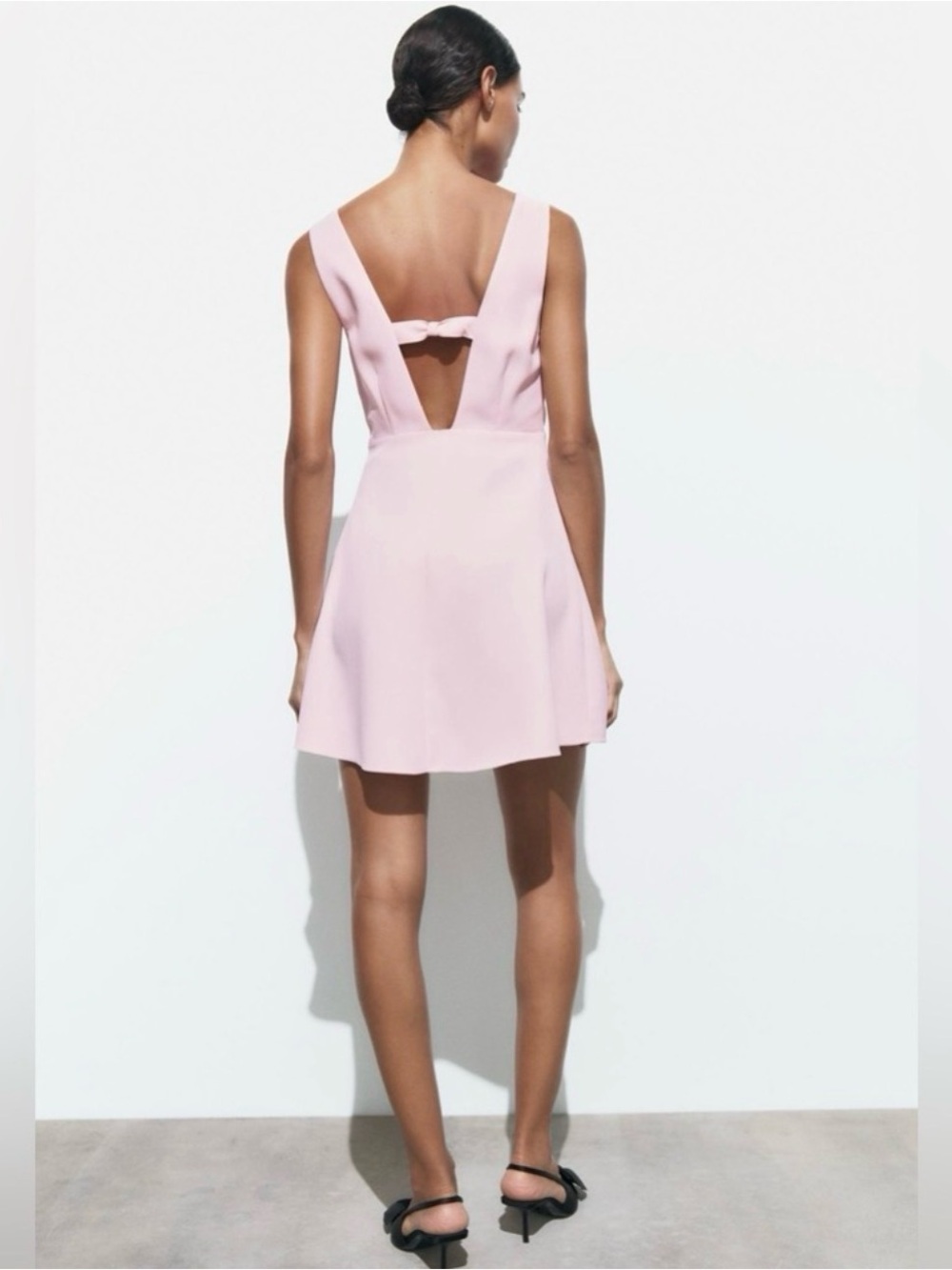 Zara Light Pink Deep V Mini Dress - Picture 2 of 4